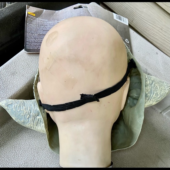 YODA RUBBER MASK STAR WARS HALLOWEEN NEW - Picture 2 of 2